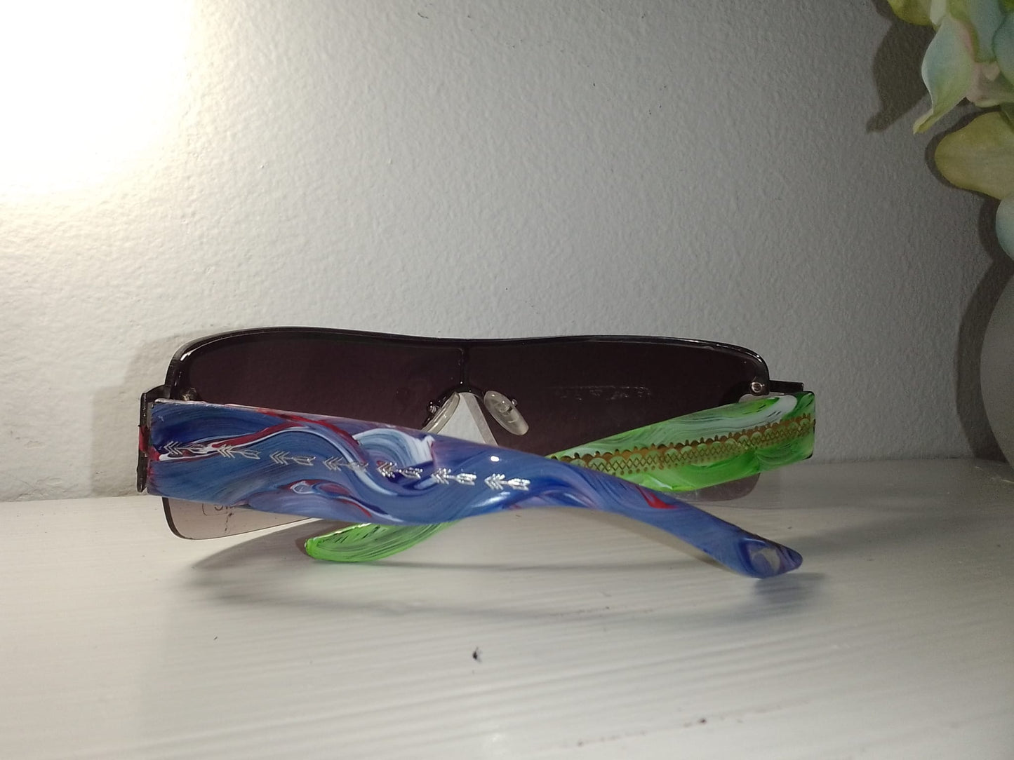 occhiali decorati dipinti a mano