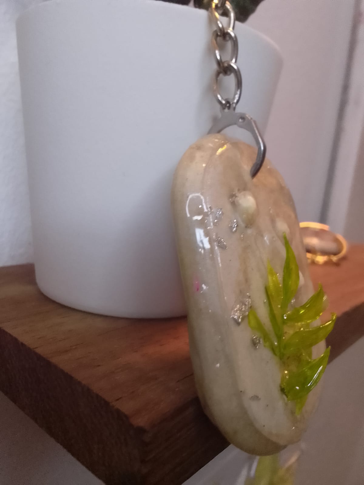 Portachiavi da donna in resina e gesso in 3D con decorazioni floreali