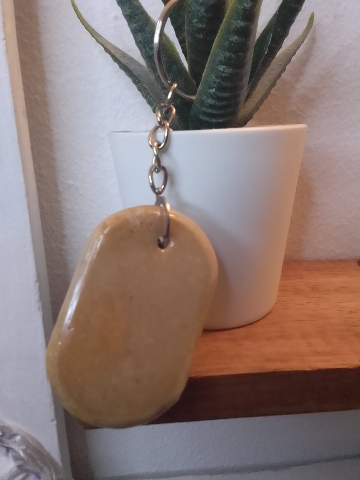 Portachiavi da donna in resina e gesso in 3D con decorazioni floreali